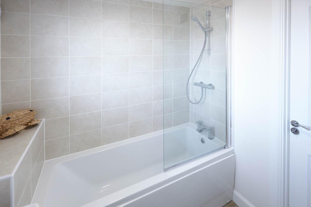 Apartment Host & - The Cinder Track Hideaway Whitby